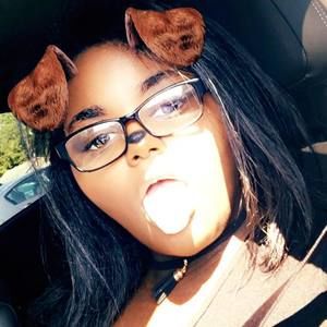 Meet your Posher, Elyssah